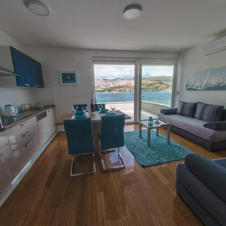 Chro Penthouse Apartment Pag Town