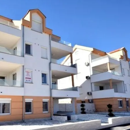 Chro Penthouse Apartment Pag Town