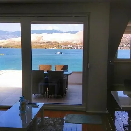 Chro Penthouse *